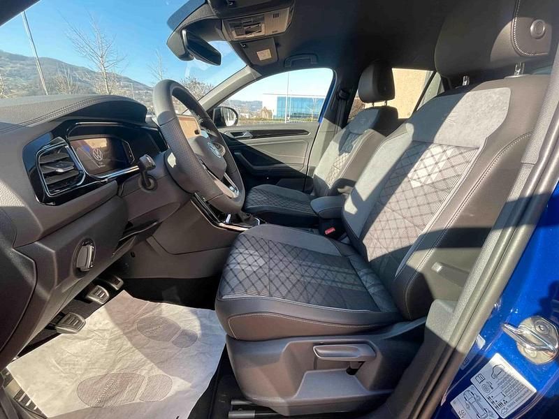 Usata VW T-Roc R-line 115 CV (84 kW) 2024 Blu SUV