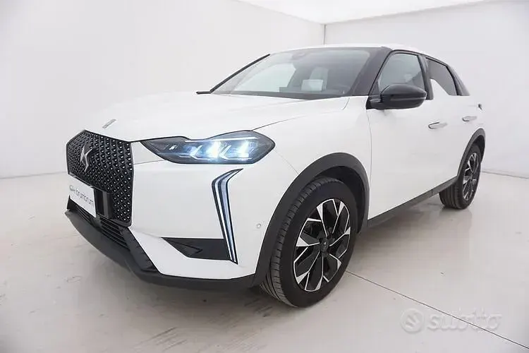 Usata DS Automobiles DS3 Crossback Opera 131 CV (96 kW) 2024 Bianco SUV