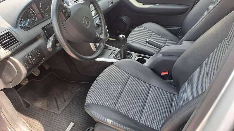 Usata Mercedes A150 Avantgarde 95 CV (69 kW) 2006 Argento Monovolume
