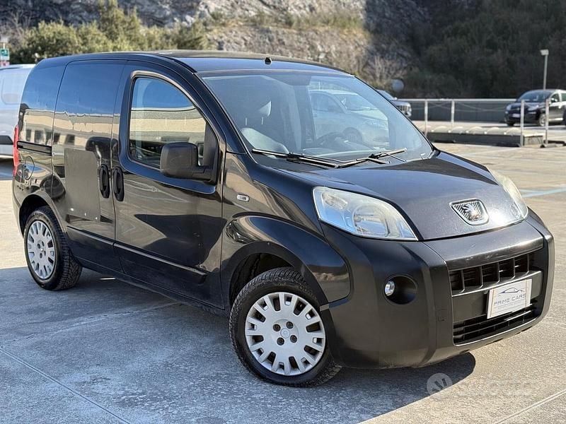 Usata Peugeot Bipper 74 CV (54 kW) 2016 Nero Monovolume
