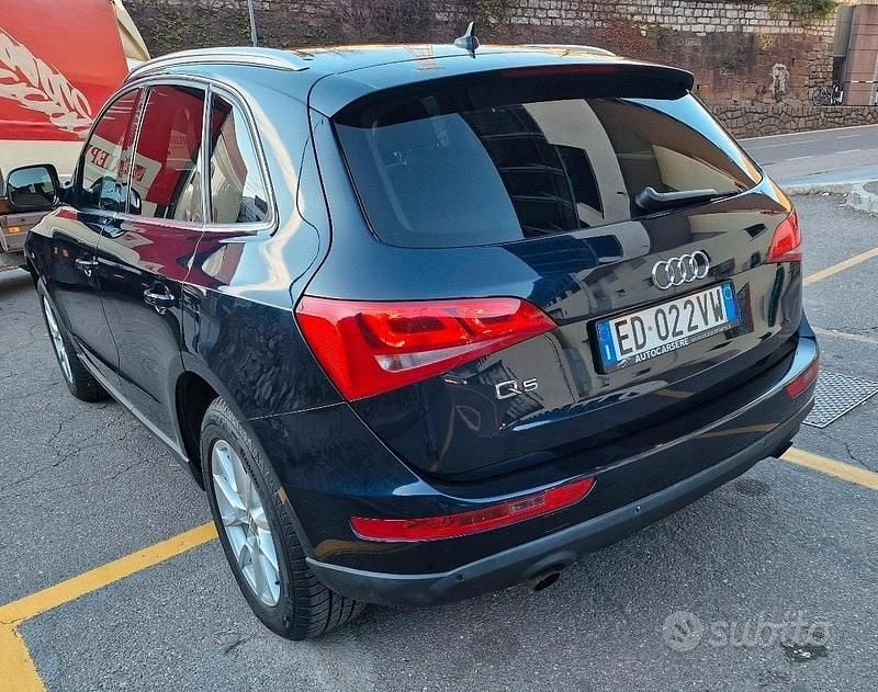 Usata Audi Q5 Advanced Plus 211 CV (155 kW) 2011 Blu SUV