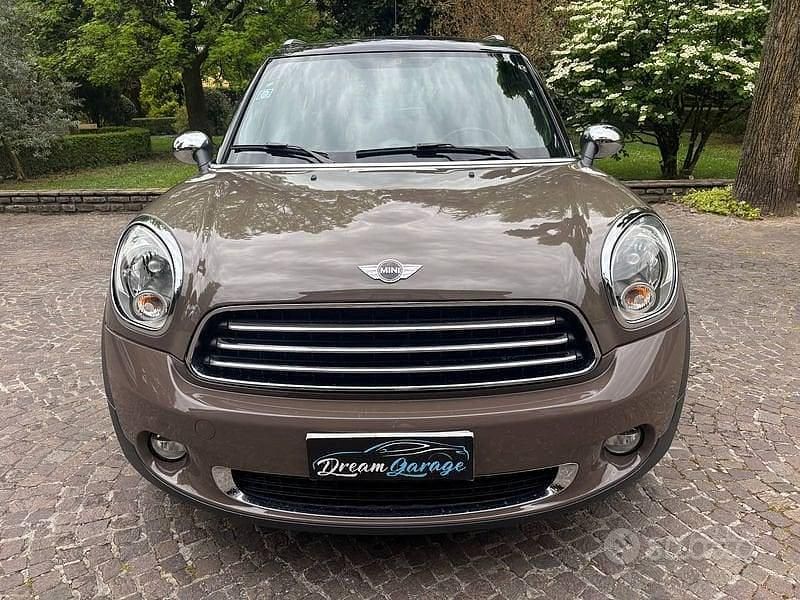Usata Mini Countryman 110 CV (80 kW) 2014 Marrone SUV