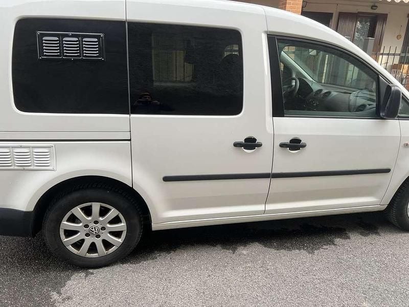 Usata VW Caddy 95 CV (69 kW) 2013 Monovolume