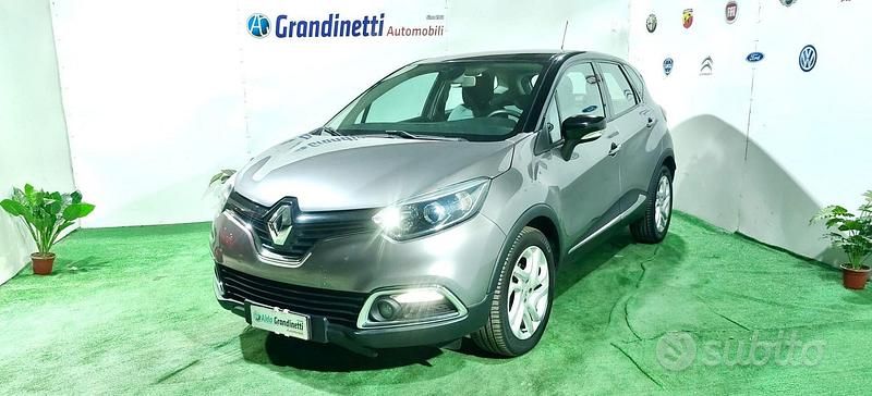 Usata Renault Captur 90 CV (66 kW) 2014 Grigio SUV