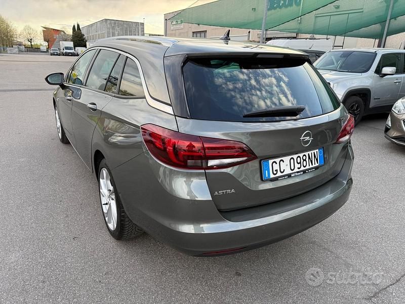 Usata Opel Astra Ultimate 122 CV (89 kW) 2020 Grigio Station wagon
