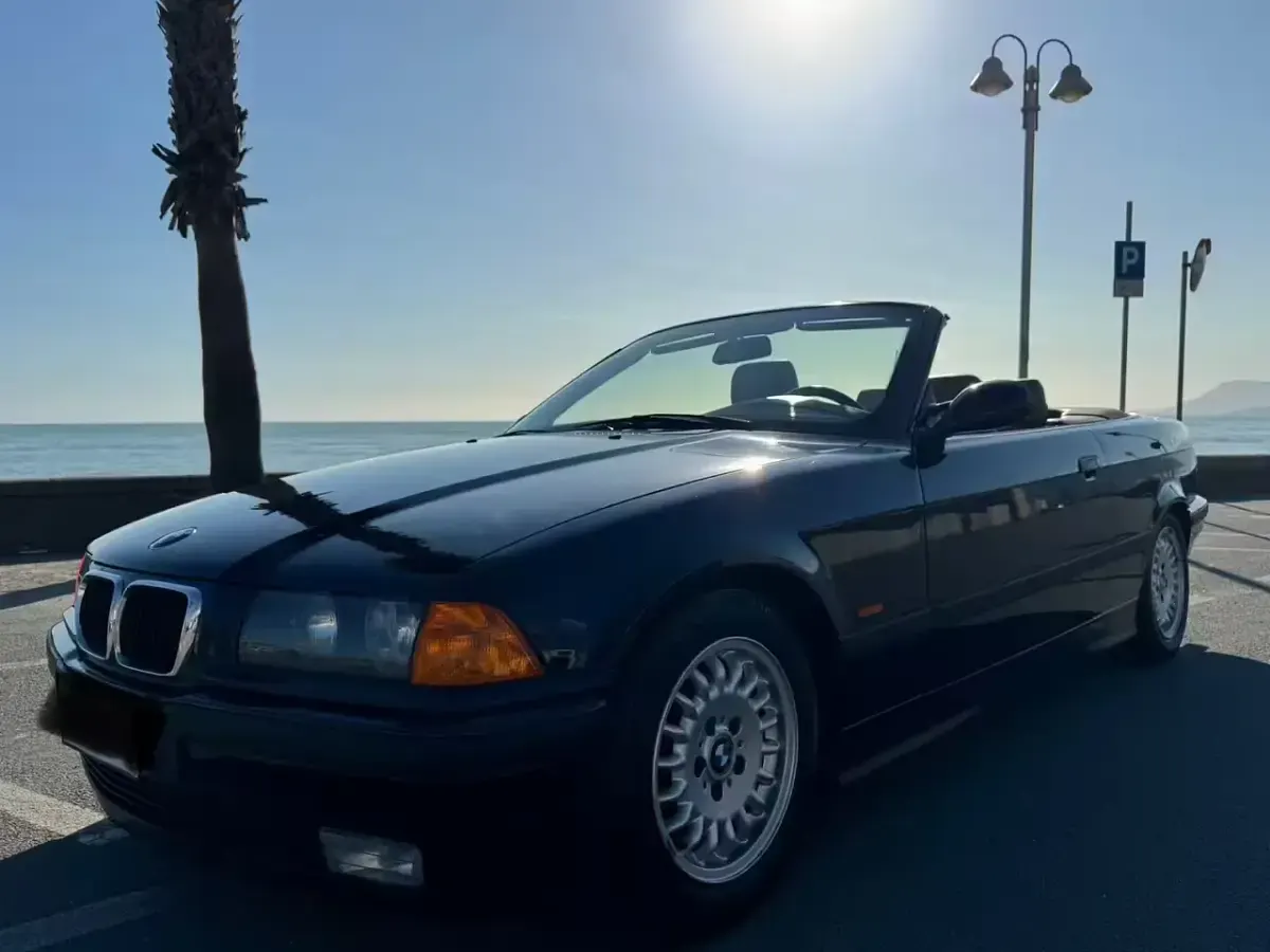 Usata BMW 320 149 CV (109 kW) 1998 Blu Cabrio