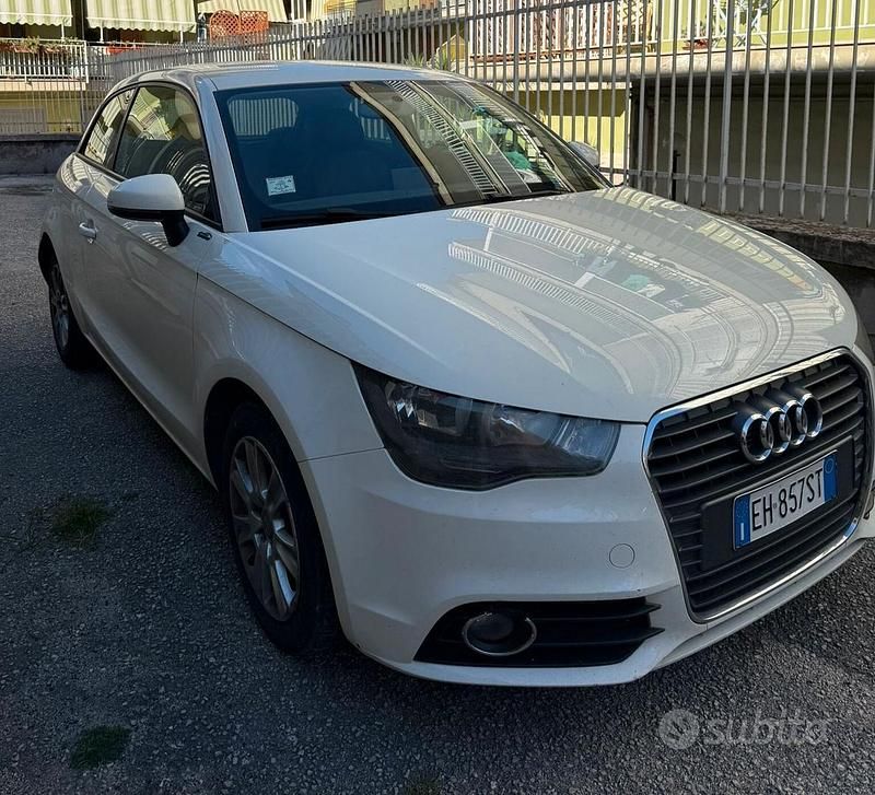 Usata Audi A1 Attraction 85 CV (62 kW) 2011 Bianco Utilitaria
