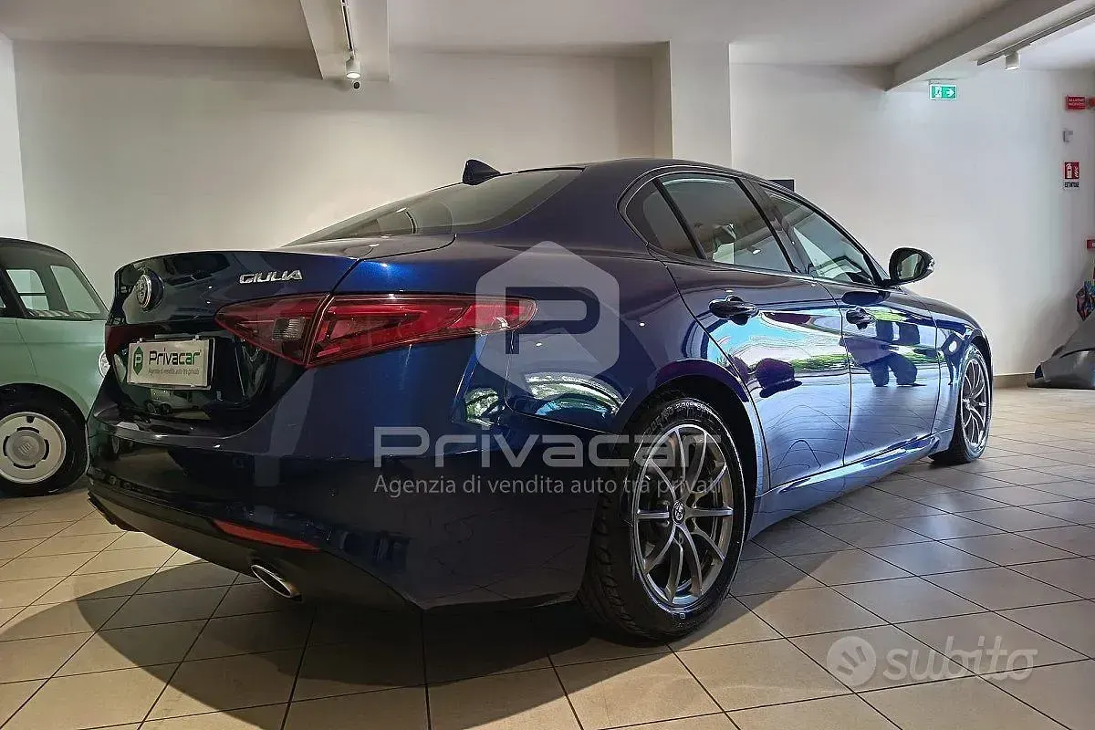 Usata Alfa Romeo Giulia Business 180 CV (132 kW) 2017 Blu Berlina