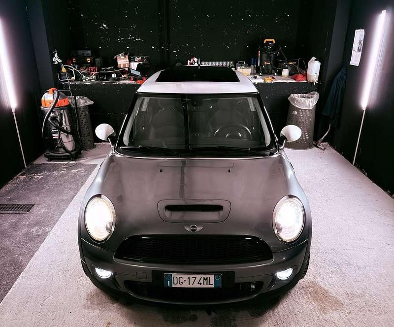 Usata Mini Cooper S 174 CV (127 kW) 2008 Grigio Utilitaria
