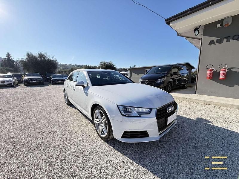 Bianco Usata 2016 Audi A4 Sport Station wagon | 16.900 € (Buon prezzo) - Immagine 1/4