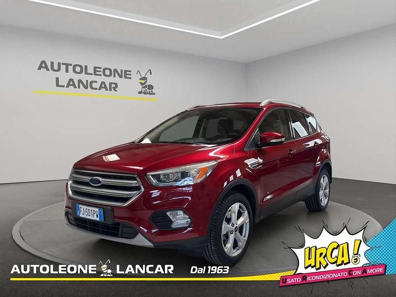 Usata Ford Kuga Titanium 150 CV (110 kW) 2017 Rosso SUV