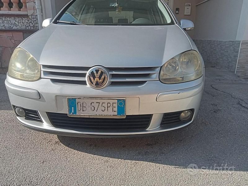 Grigio Usata 2005 VW Golf Tre volumi | 1500 € (Super prezzo) - Immagine 1/4