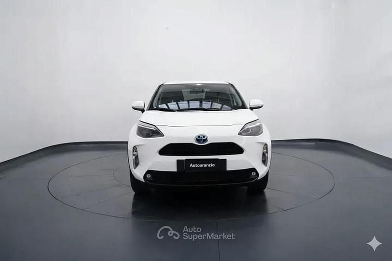 Usata Toyota Yaris Cross Active 116 CV (85 kW) 2025 Bianco SUV