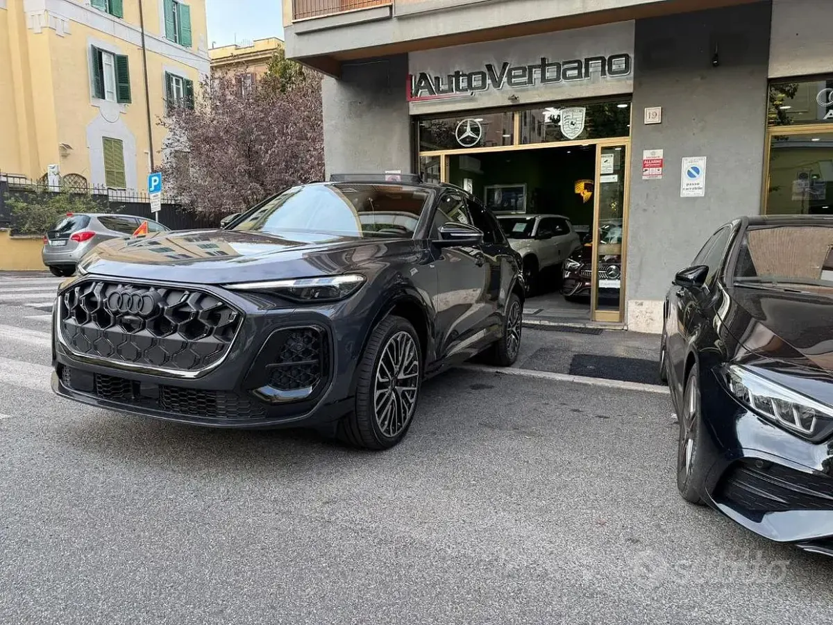 Nuova Audi Q5 S-Line 204 CV (150 kW) 2026 Grigio SUV