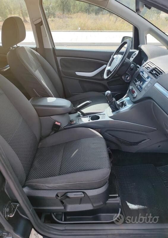 Usata 2007 Ford C-MAX Monovolume | 3800 € - Immagine 1/4