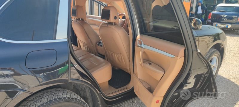 Usata Porsche Cayenne 290 CV (213 kW) 2007 Nero SUV