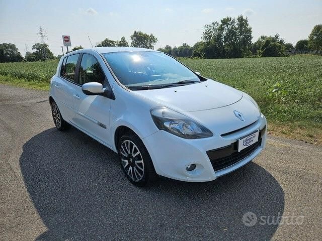 Usata Renault Clio IV Dynamique 75 CV (55 kW) 2012 Bianco Berlina
