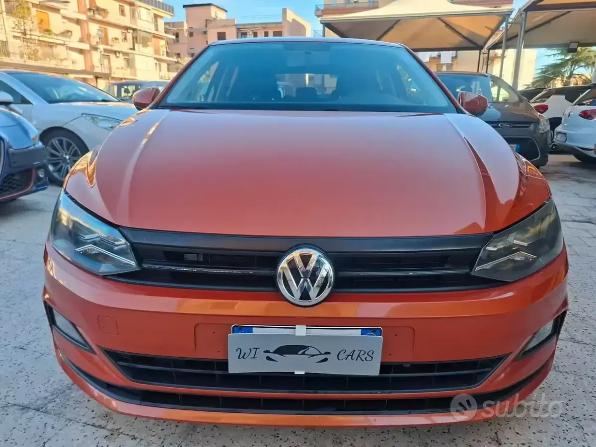 Usata VW Polo Highline 95 CV (69 kW) 2018 Arancione Utilitaria