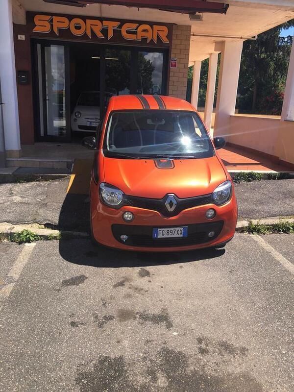 Arancione metallizzato Usata 2017 Renault Twingo GT Due volumi | 7500 € (Buon prezzo) - Immagine 1/4