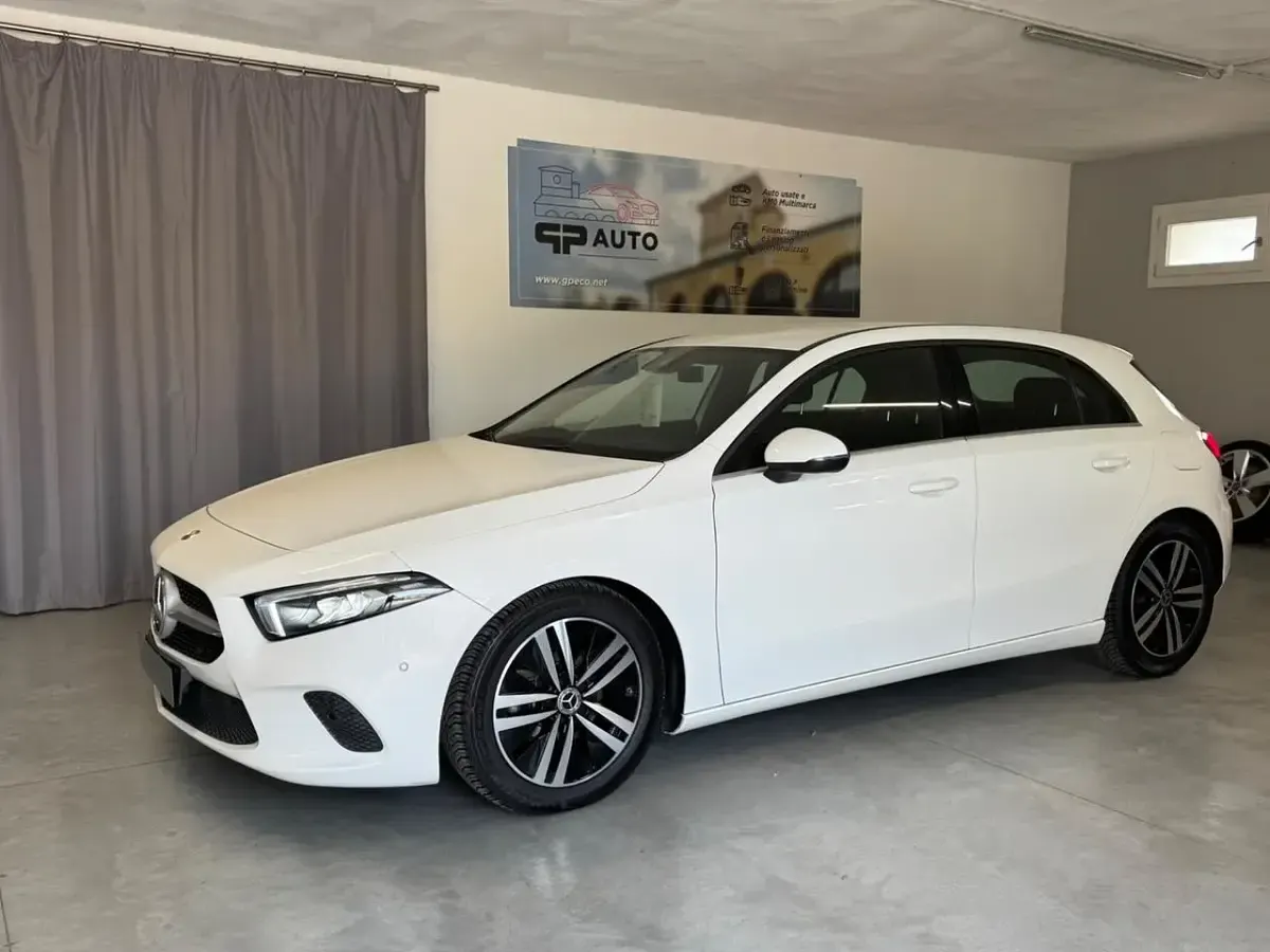 Usata Mercedes A180 116 CV (85 kW) 2018 Bianco Berlina