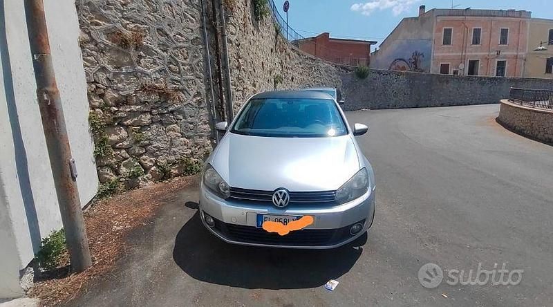 Usata VW Golf VI 102 CV (75 kW) 2011 Bianco Utilitaria