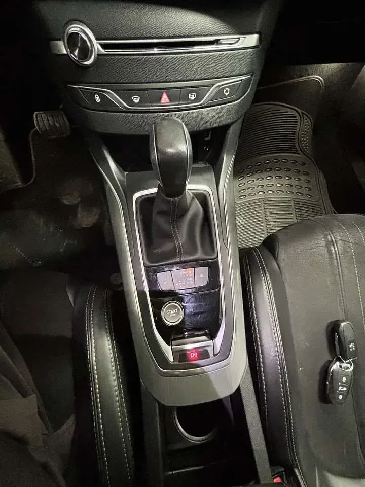 Usata Peugeot 308 SW GT-line 120 CV (88 kW) 2016 Other Station wagon