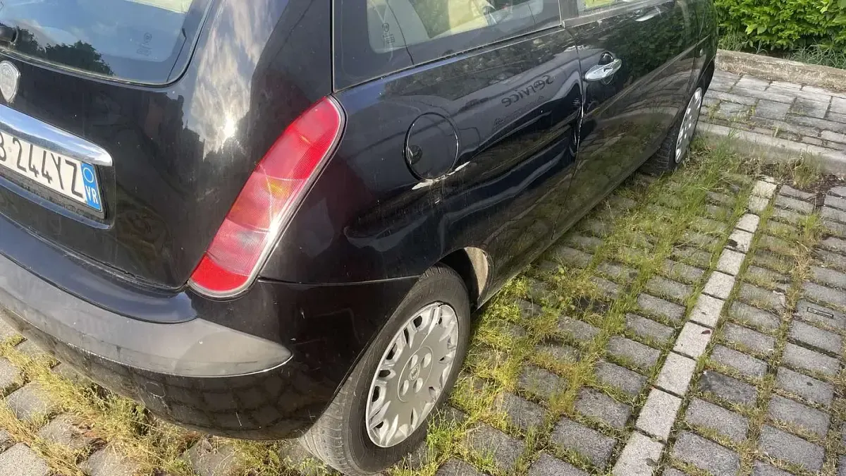 Usata Lancia Ypsilon 60 CV (44 kW) 2006 Utilitaria