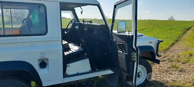 Usata Land Rover Defender 1985 Bianco SUV