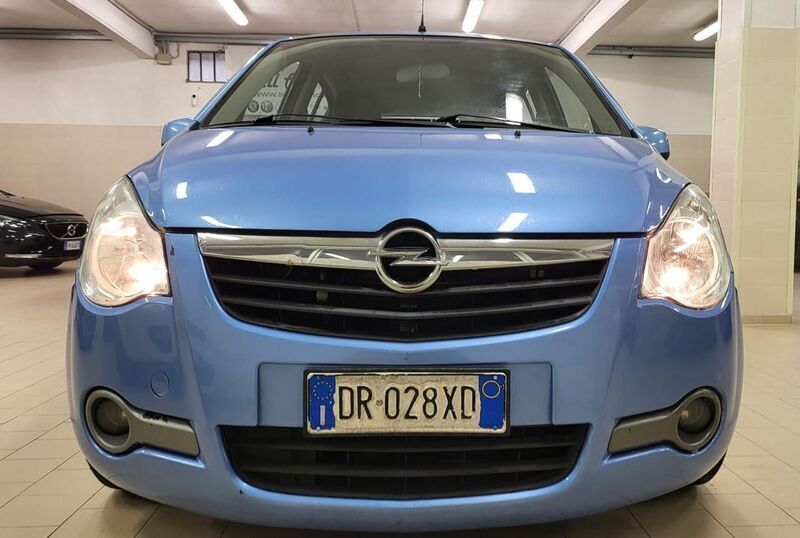Usato 2008 Opel Agila 1.0 Benzin 65 CV (2.999 €)