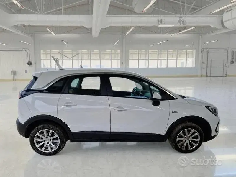 Usata Opel Crossland Elegance 110 CV (80 kW) 2021 Bianco SUV