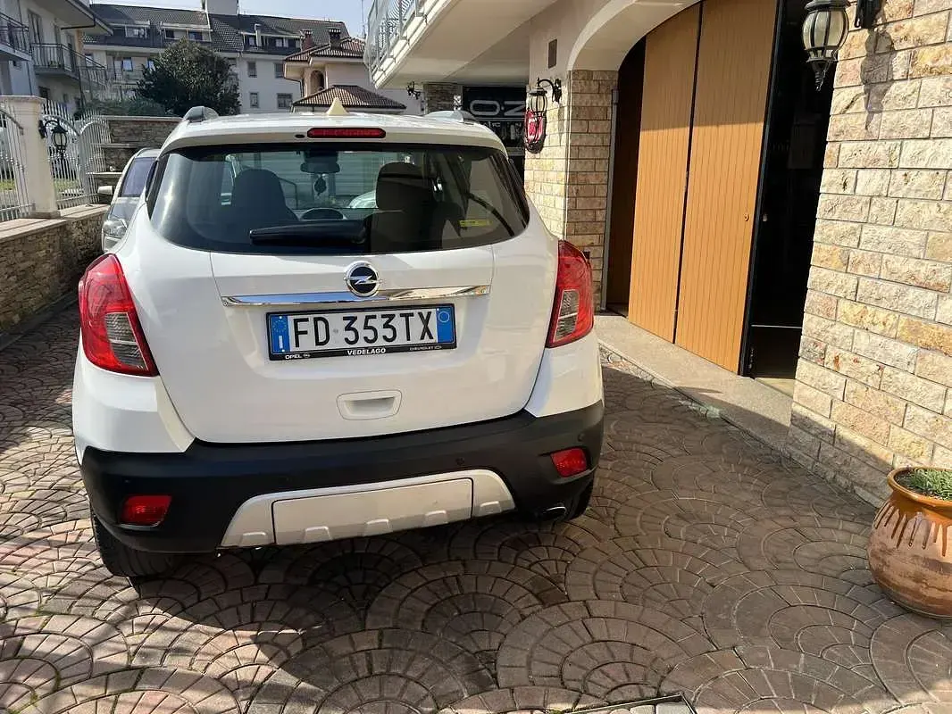 Usata Opel Mokka S 136 CV (100 kW) 2016 Bianco SUV
