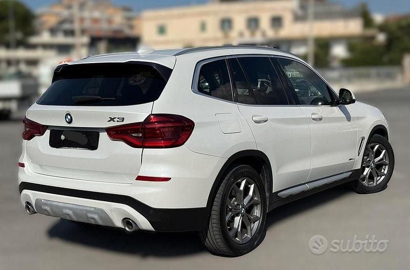 Bianco Usata 2018 BMW X3 Efficient Dynamics SUV | 21.500 € - Immagine 1/4