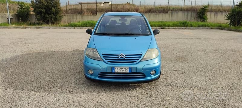 Usata Citroën C3 Exclusive 70 CV (51 kW) 2005 Blu Berlina