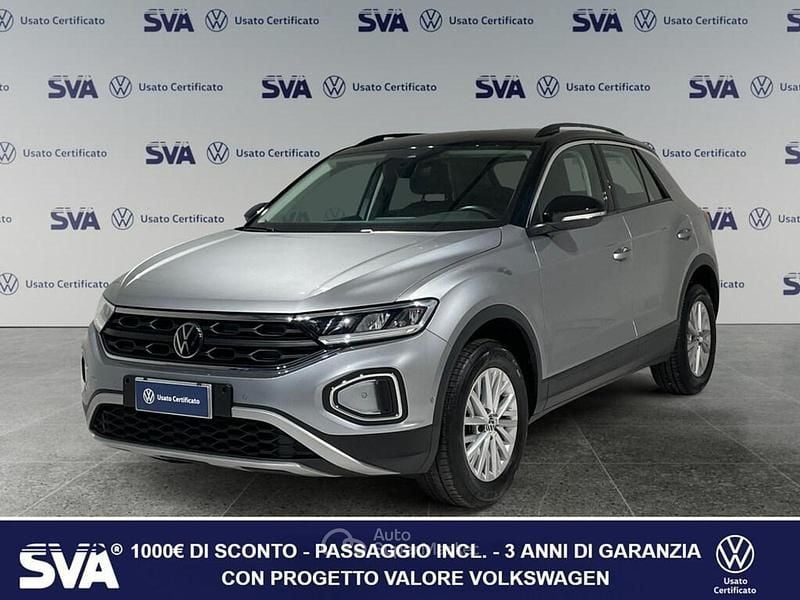 Usata VW T-Roc Life 150 CV (110 kW) 2024 Grigio SUV