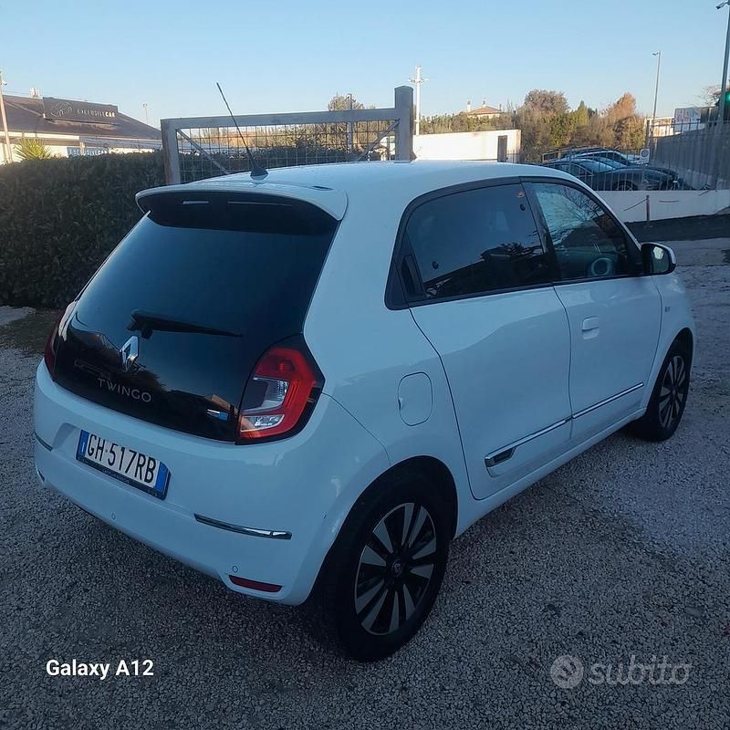 Usata Renault Twingo Techno 60 kW (82 CV) 2023 Bianco Utilitaria