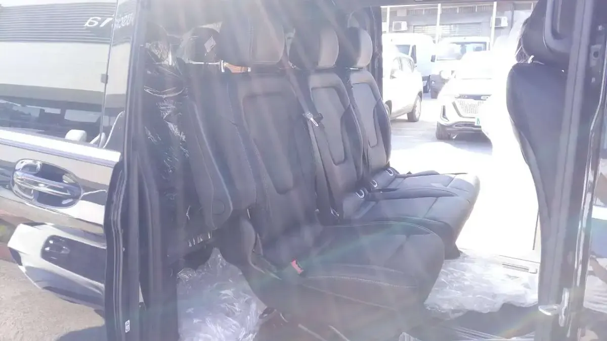 Nuova Mercedes V250 Avantgarde 190 CV (139 kW) 2026 Nero ossidania metallizato Monovolume