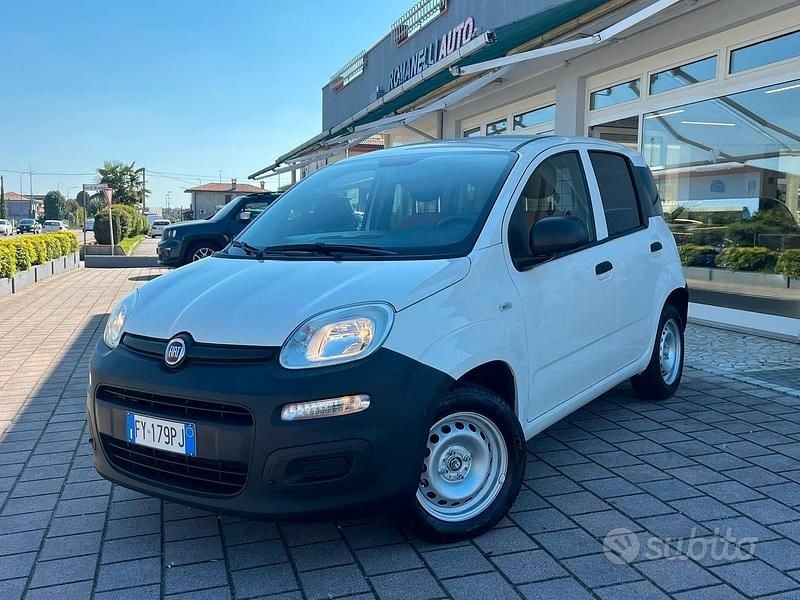 Usata Fiat Panda Easy 69 CV (50 kW) 2019 Bianco Utilitaria
