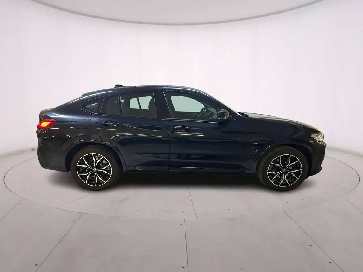 Usata BMW X4 M Sport 190 CV (139 kW) 2023 Carbon black SUV