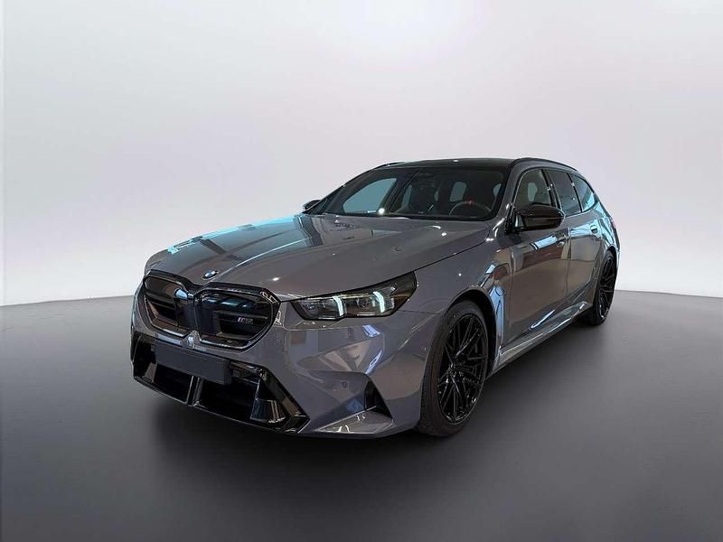 Nuova BMW M5 727 CV (534 kW) 2026 Storm bay metallizzato Station wagon