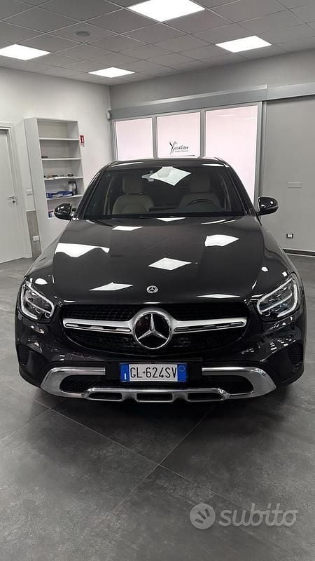 Usata Mercedes GLC200 163 CV (119 kW) 2022 Grigio SUV