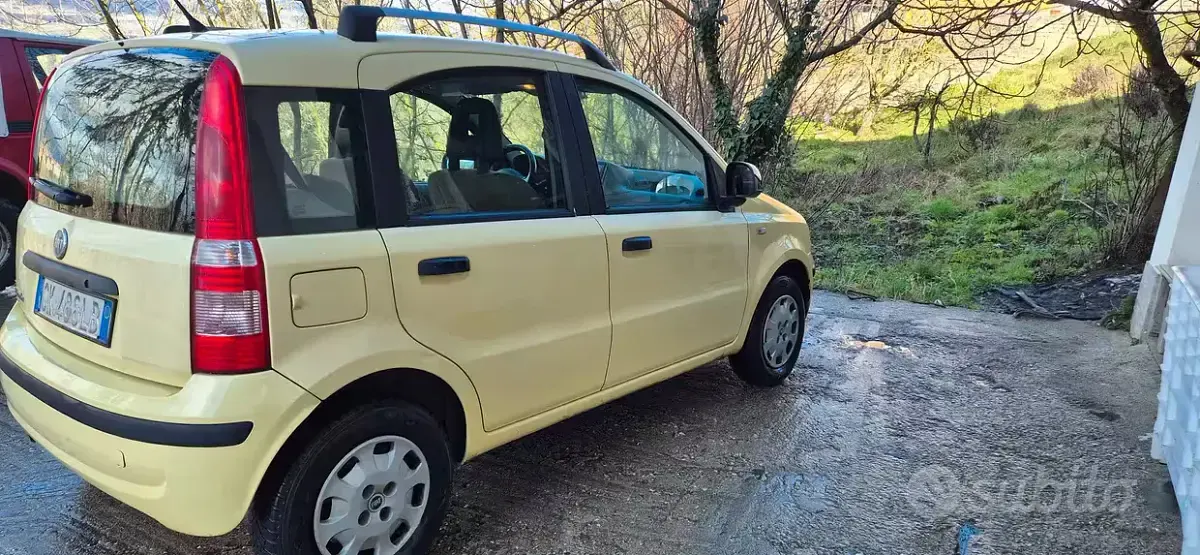 Usata Fiat Panda 54 CV (39 kW) 2004 Giallo Utilitaria