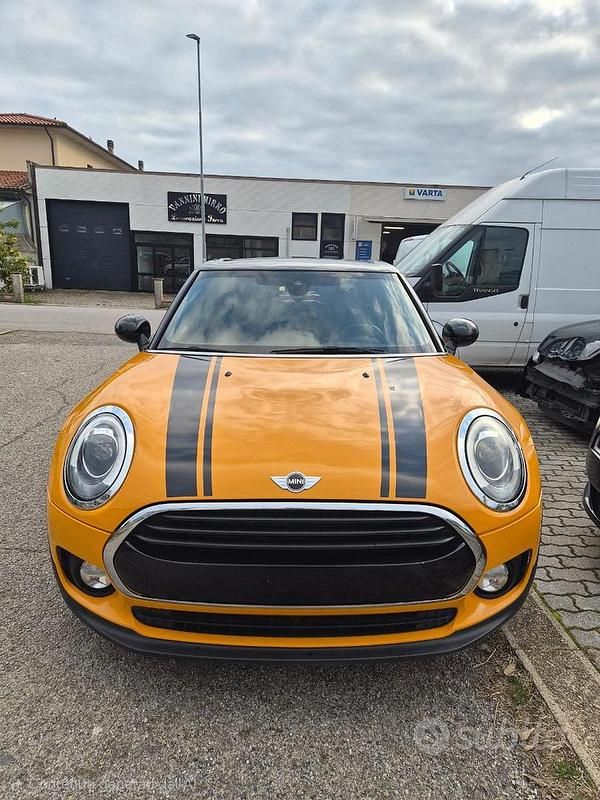 Usata Mini Cooper D Clubman 2017 Giallo Station wagon