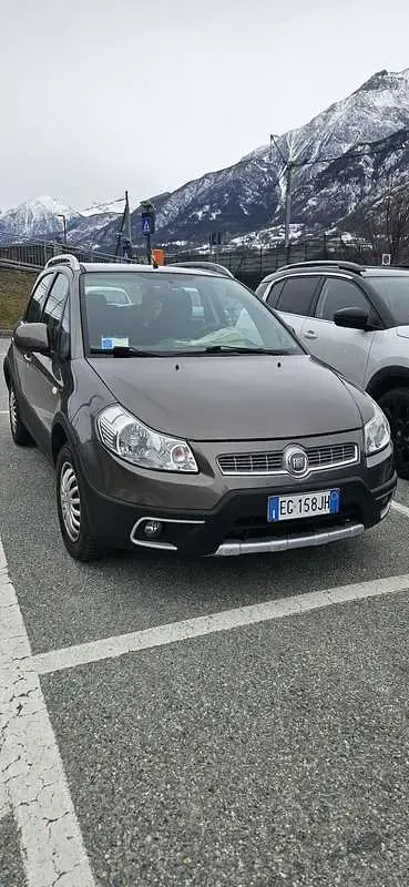 Usata Fiat Sedici Dynamic 120 CV (88 kW) 2011 SUV