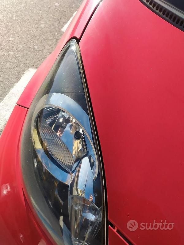 Usata Toyota Aygo 68 CV (50 kW) 2009 Rosso Utilitaria