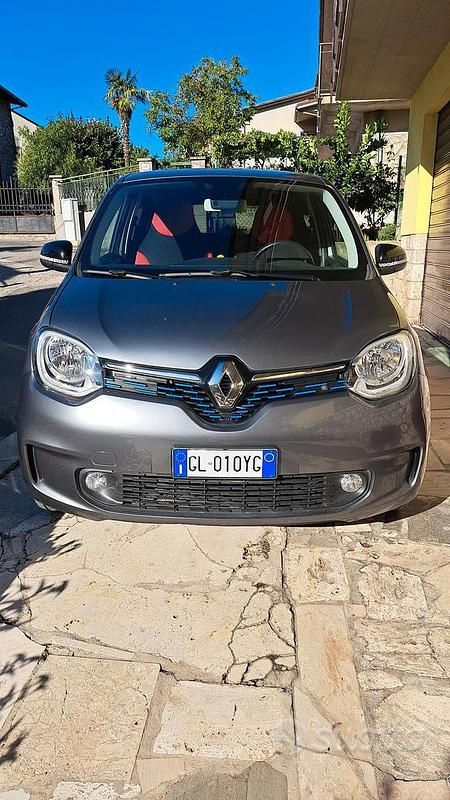 Usata Renault Twingo Urban Night 60 kW (82 CV) 2022 Utilitaria
