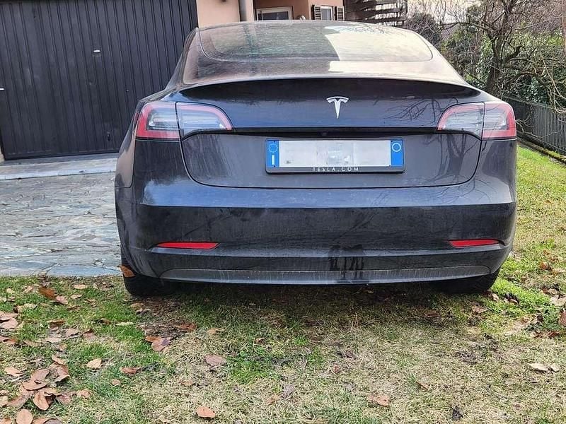 Usata Tesla Model 3 Standard Range 235 kW (320 CV) 2023 Nero Berlina