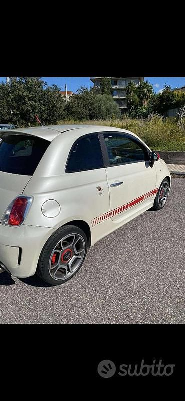 Usata Abarth 500 135 CV (99 kW) 2010 Bianco Utilitaria