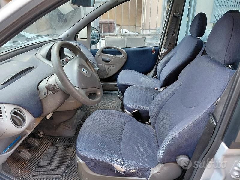 Usata Fiat Multipla 2002 Grigio Monovolume