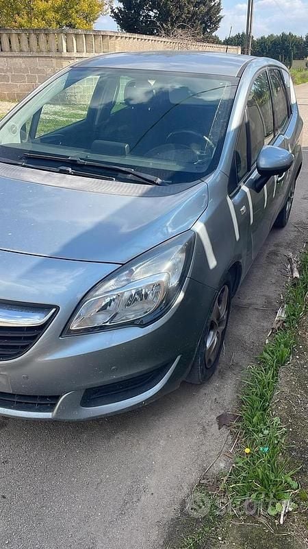 Usata Opel Meriva 120 CV (88 kW) 2014 Grigio Monovolume