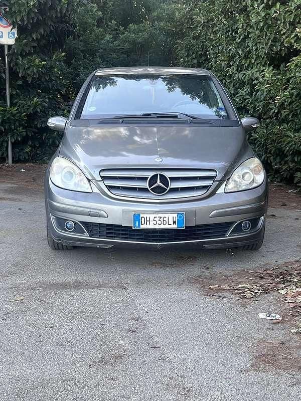 Usata 2007 Mercedes B200 Monovolume | 1600 € (Super prezzo) - Immagine 1/4